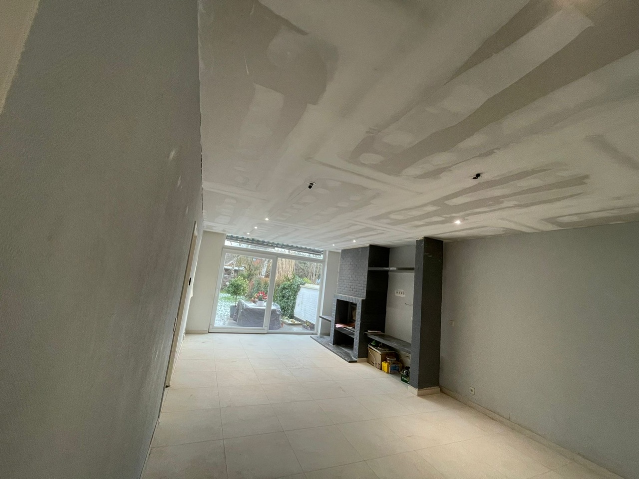 Voorbeeld van gyprocplafond door CH-Projects